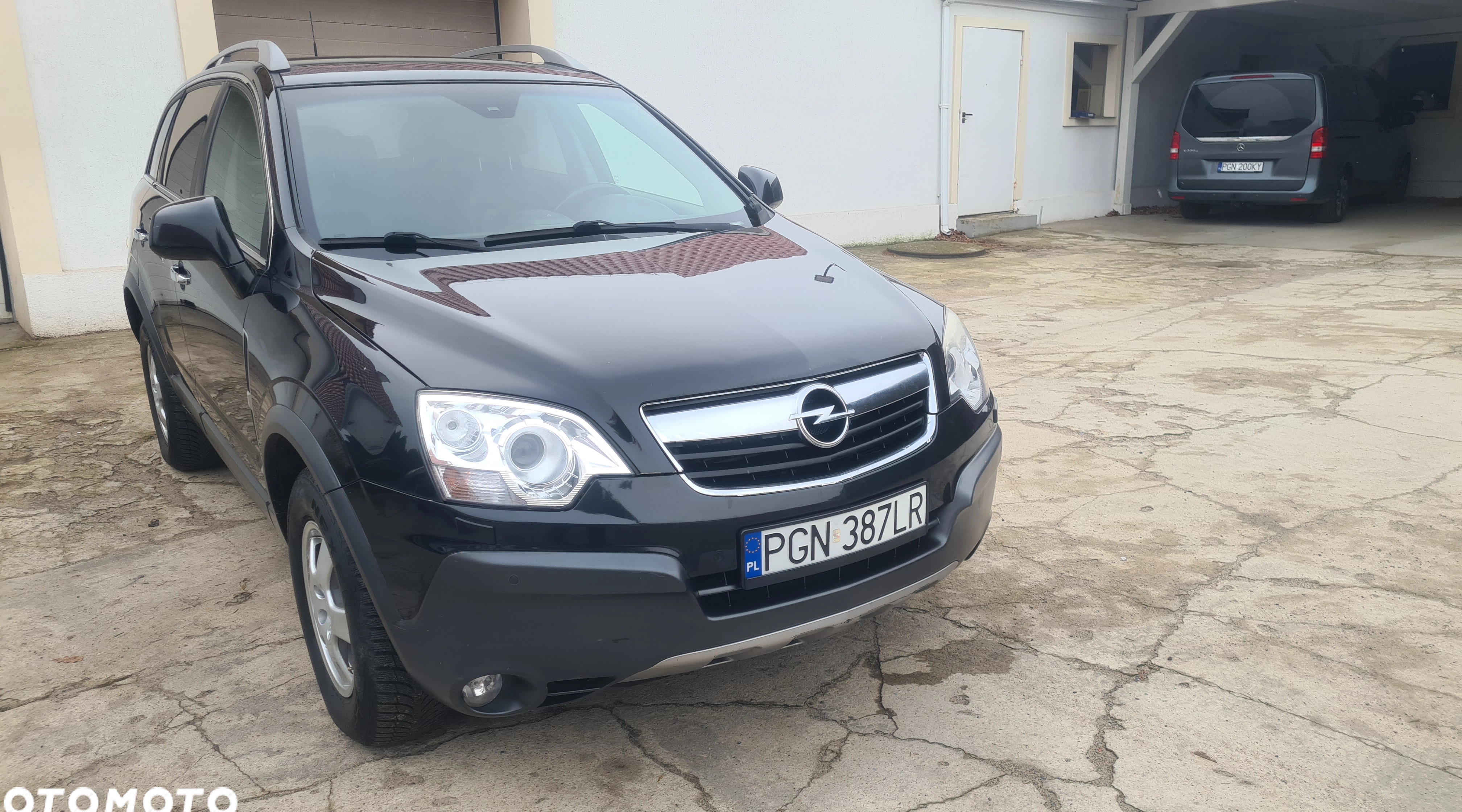 Opel Antara cena 24900 przebieg: 207000, rok produkcji 2009 z Kłecko małe 211